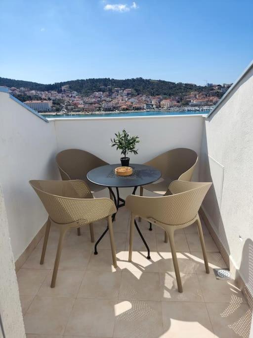 Bird View Apartment Carlissima 特罗吉尔 外观 照片