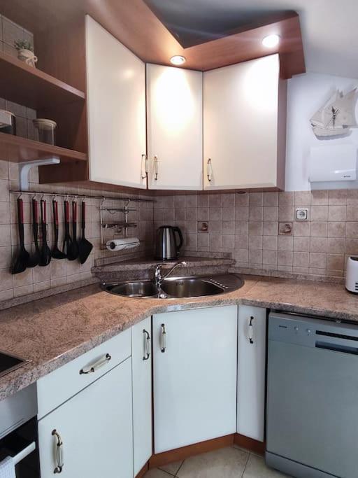Bird View Apartment Carlissima 特罗吉尔 外观 照片