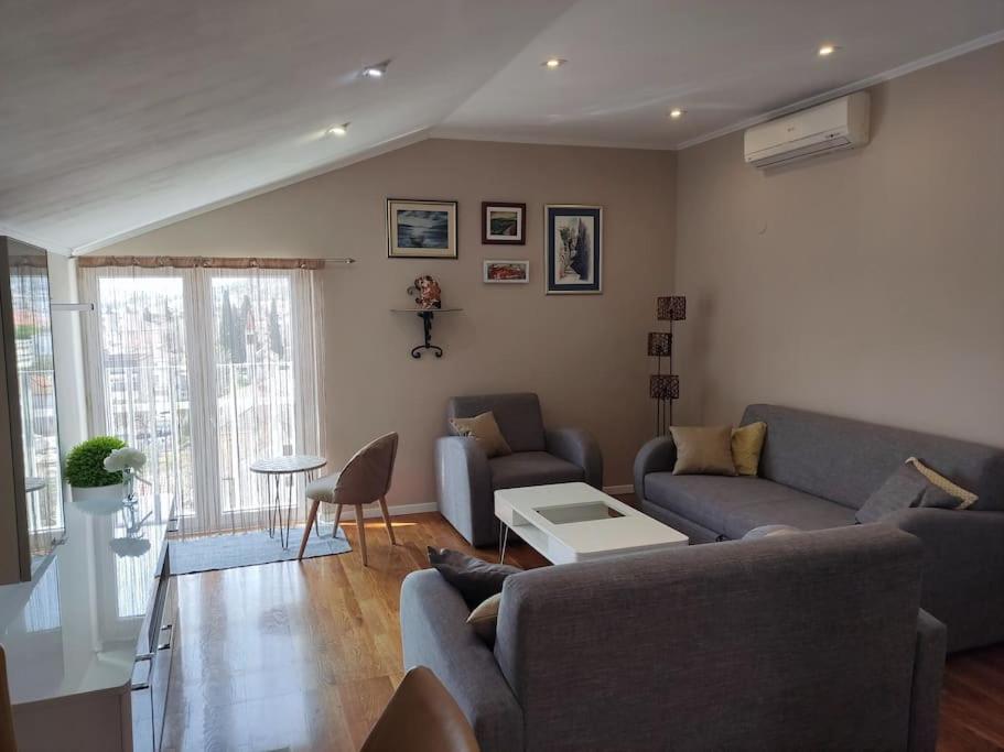 Bird View Apartment Carlissima 特罗吉尔 外观 照片